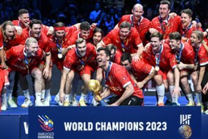 Naują Danijos rankinio triumfą kūrė ir negandas įveikę veteranai, ir galvą aukštai pakėlusi jaunoji karta