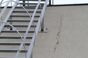 Už dviejuose daugiabučiuose paliktą broką statytojas brangiai sumokės – beveik milijoną eurų