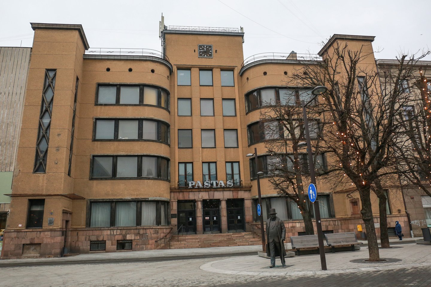 Vietoj centrinio Kauno pašto ketinama įsteigti Nacionalinį architektūros institutą.<br>G.Bitvinsko nuotr.