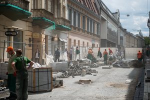 Bus griežčiau ribojama dulkes kelianti ūkinė veikla miestuose ir miesteliuose