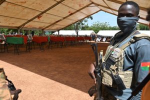 Per kelis pastarųjų dienų ekstremistų išpuolius Burkina Fase žuvo 32 žmonės