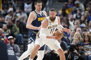 J. Valančiūnas su „Pelicans“ neprilygo N. Jokičiaus vedamiems „Nuggets“