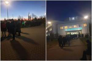 Vaizdas prie Klaipėdos universiteto ligoninės durų sukėlė šoką: tokia lauke šąlančių eilė priminė gūdų sovietmetį