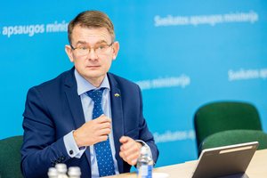 A. Dulkys pažėrė kritikos Klaipėdos ligoninės vadovams: gal jiems patiems į eilę atsistoti reikėtų