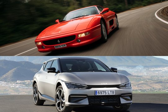 Netikėtas ir įdomus palyginimas: ką pasirinktumėte jūs – „Kia“ elektromobilį ar „Ferrari“ prieš 30 metų?