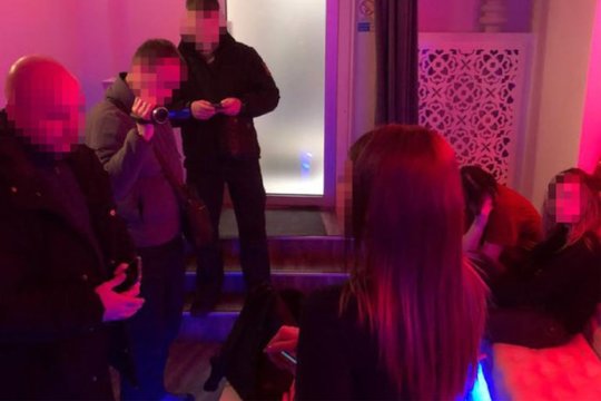 Ukraina išardė didelį prostitucijos tinklą: įtaria, kad jam vadovavo aukšto rango pareigūnas
