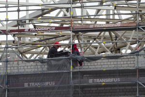 Būsto daugėja, tačiau pirkėjai delsia: kas vyks toliau, prognozuoti vis sunkiau