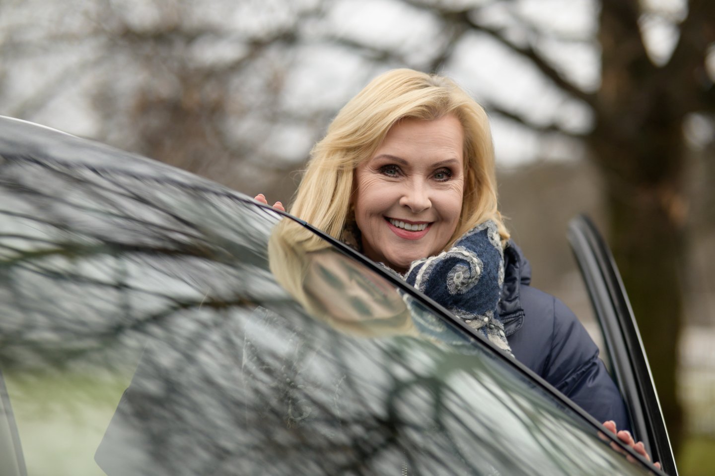 L.Kybartienė mėgsta stebėti, ką vairuoja kiti žinomi žmonės, o pati džiaugiasi važinėdama visureigiu.<br>V.Skaraičio nuotr.