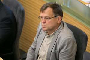 Seimo demokratai dėl. B. Matelio kreipėsi į VRK