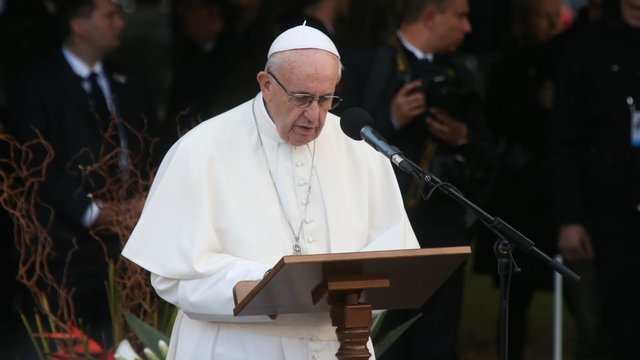 Popiežius lankydamasis Sudane kreipėsi į bažnyčią: ragino nelikti neutraliai, kai šalyje tiek neteisybės