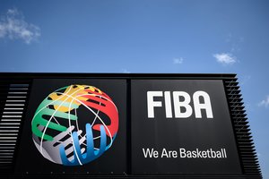 Nėra ko skubėti: FIBA nepriėmė jokių sprendimų dėl IOC rekomendacijos atverti duris rusams ir baltarusiams
