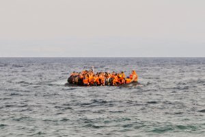 Du žmonės žuvo Egėjo jūroje nuskendus migrantų valčiai