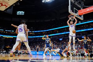 Be J. Valančiūno rungtyniavusi „Pelicans“ sutriuškino „Kings“ ekipą su D. Saboniu