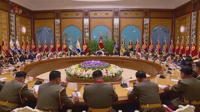 Šiaurės Korėjos atsakas Pietų Korėjai ir JAV: žada išplėsti ir suintensyvinti karines pratybas