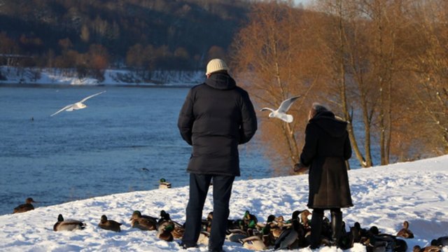 Sinoptikai žymesnių kritulių neprognozuoja, vietomis netgi pro debesis skverbsis saulė