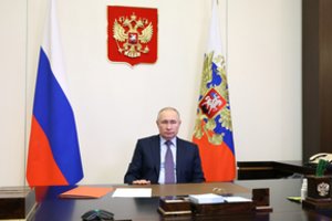 V. Putinas pasirašė dekretą, kuriuo leido šalies politikams neviešinti savo pajamų deklaracijų