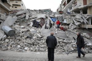 Pagalba nuo žemės drebėjimo nukentėjusiai Sirijai – galvos skausmas Vakarų valstybėms ir pagalbos grupėms