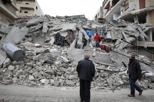 Pagalba nuo žemės drebėjimo nukentėjusiai Sirijai – galvos skausmas Vakarų valstybėms ir pagalbos grupėms.