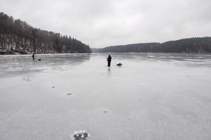 Lazdijų rajone įlūžęs nuskendo žvejys
