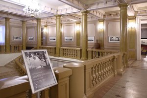 Vilniaus jubiliejui Filharmonija pasidabino Virgilijaus Usinavičiaus-Augulio fotografijomis