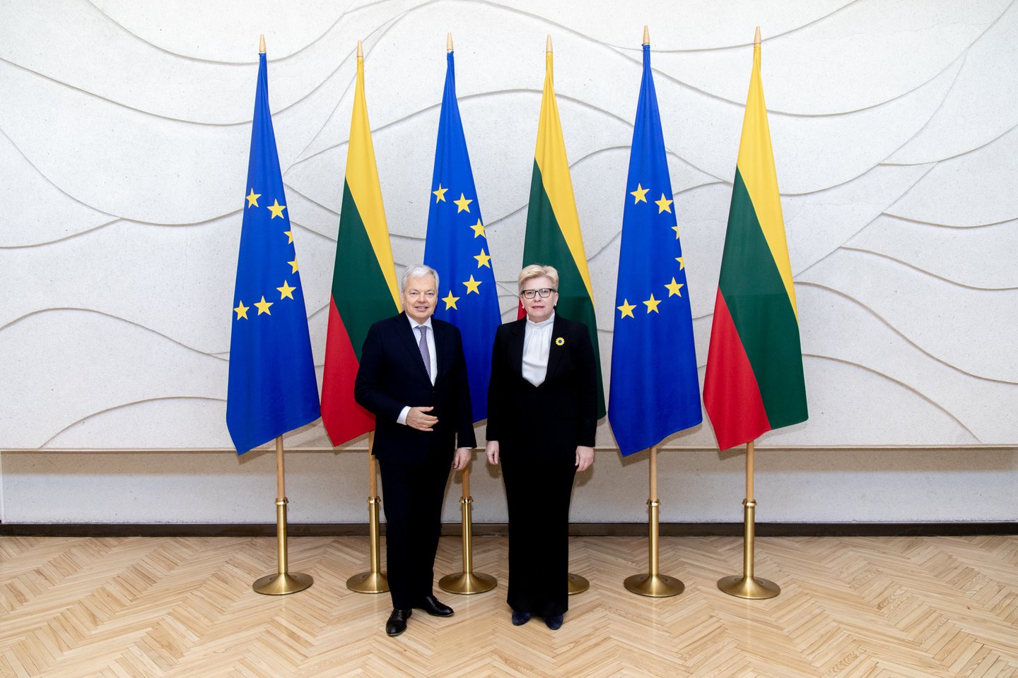 Ingrida Šimonytė ketvirtadienį susitiko su Lietuvoje viešinčiu Europos Komisijos (EK) nariu Didier Reyndersu.