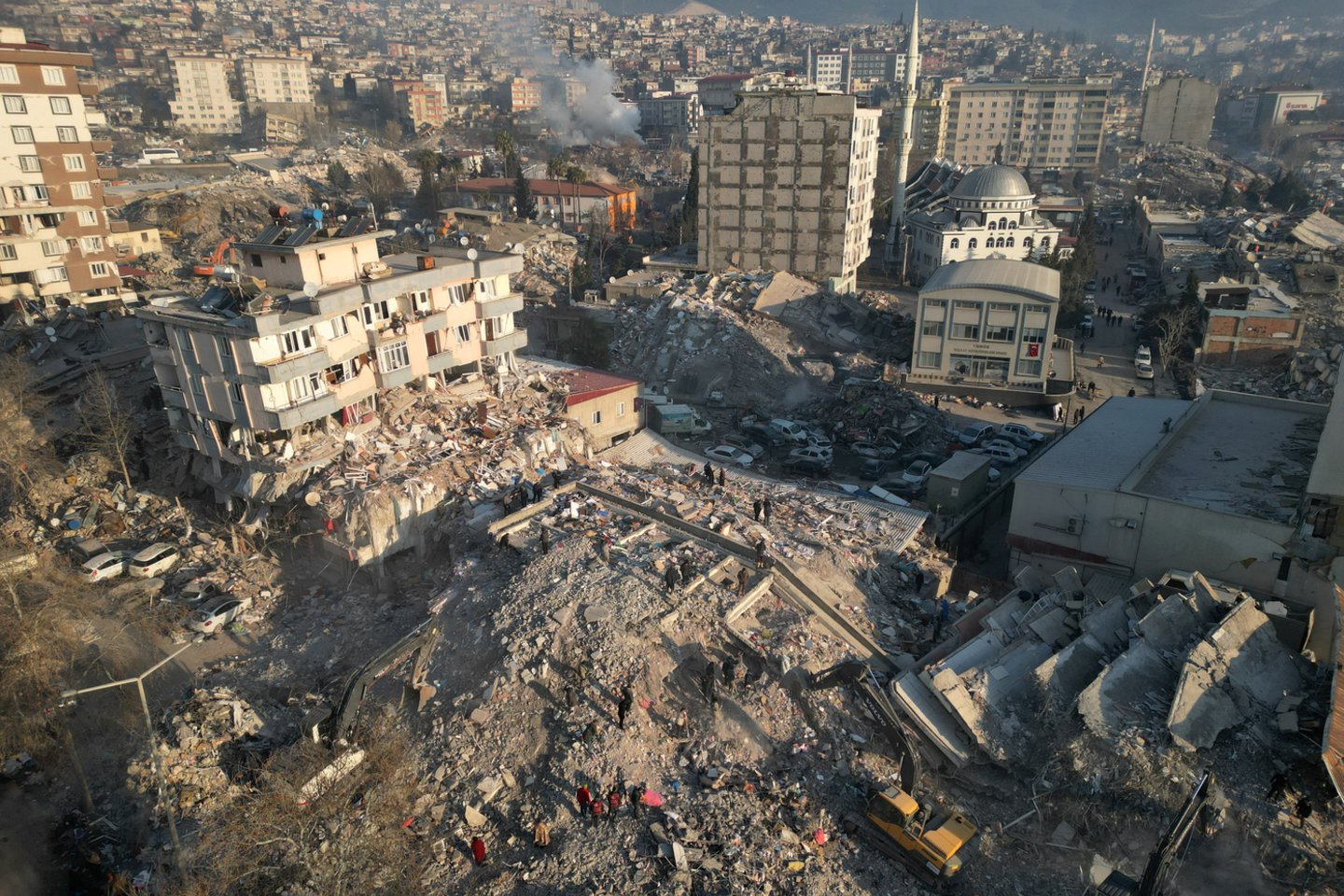 Pirmadienį (vasario 6 d.) Turkijoje ir Sirijoje įvykus žemės drebėjimui, žuvo daugiau kaip 17 000 žmonių.<br>Reuters / Scanpix nuotr.