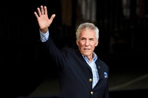 Mirė legendinis popmuzikos dainų autorius Burtas Bacharachas
