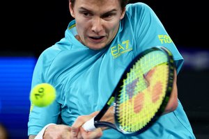 Išprotėjęs ruso įniršis – per 30 sekundžių korte sulaužė tris raketes