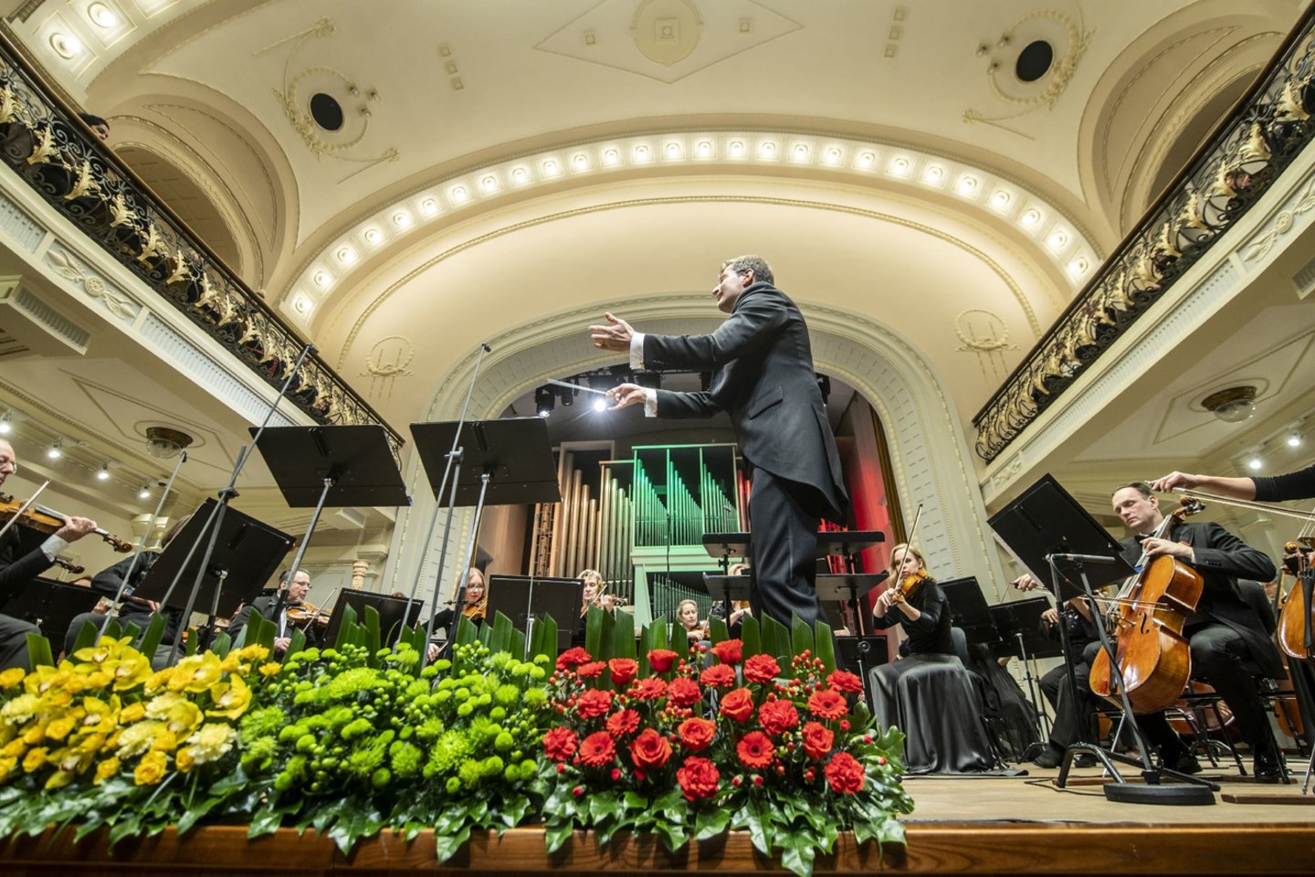  Iškilmingą Vasario 16-osios koncertą Filharmonijoje globoja Lietuvos Respublikos prezidentas G.Nausėda. <br> D.Matvejevo nuotr.