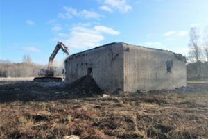 Palangoje naikinamas Molotovo linijos bunkeris: jau turi planų, kas atsiras vietoj jo