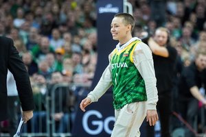 R. Namajunas – apie vizitą „Žalgirio“ drabužinėje ir MMA pamokas I.Brazdeikiu