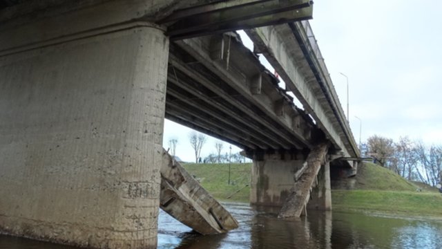 Po tilto Kėdainiuose griūties ir uždaryto tilto prie Ariogalos, ryškėja ir kitų rajonų problemos