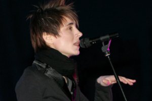 Populiari Rusijos atlikėja Zemfira dėl paramos Ukrainai įtraukta į užsienio agentų sąrašą