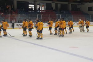 Lietuvos jaunių ledo ritulio rinktinė nusileido turnyrą laimėjusiems estams