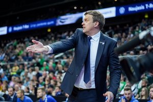 Dar vienas kluptelėjimas: D. Adomaičio ekipa Japonijoje pralaimėjo antrą kartą iš eilės