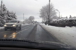 Parlamentaras siūlo sprendimą dėl kelių finansavimo: taršos mokesčio pajamomis tvarkytų kelius