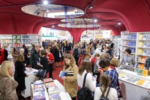 Atrinktos kinematografiškiausios lietuvių autorių knygos: kūriniai bus pristatomi Vilniaus knygų mugėje