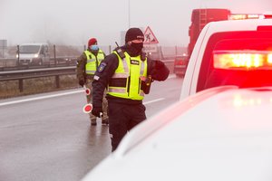 Visą savaitę vyks specialus pareigūnų reidas: kas bus stabdomi ir tikrinami