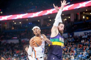 Taikiai taškus rinkęs J. Valančiūnas su kompanija iš Oklahomos išvyko išplėšęs dramatišką pergalę