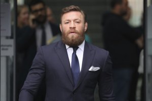 Į avariją pakliuvęs C. McGregoras pranešė apie savo būklę