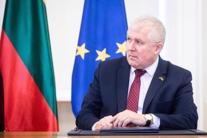 A. Anušauskas: turime sustiprinti NATO įsipareigojimą Ukrainai einant euroatlantiniu keliu