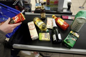 Paaiškino, kodėl tarp dalies prekybos tinklų prasidėjo kainų karas: yra dvi priežastys