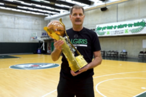 G. Krapikas skelbia aukcioną: už paramą Ukrainai kviečia įsigyti „Žalgirio“ čempionų taurę