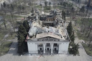 Rusijos žurnalistė nuteista šešerius metai kalėti už pranešimus apie Mariupolio dramos teatro subombardavimą