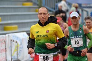 Penkis planetos rekordus pagerinęs A. Sorokinas – geriausias 2022-ųjų pasaulio bėgikas