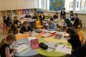 Priešmokyklinį ugdymą galės lankyti ir penkiamečiai: įvardijo, ką turi žinoti tėvai