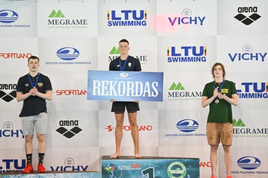 Lietuvos plaukimo žiemos pirmenybėse – nauji amžiaus grupių rekordai