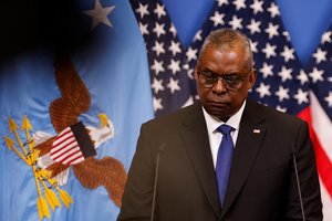 Artėjant okupantų puolimui – JAV perspėjimas dėl Rusijos karo lėktuvų: „Jie sieks perkelti kovą į oro erdvę“