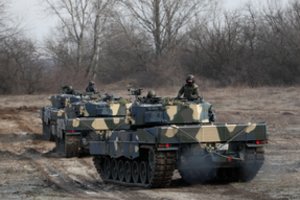 Tankų „Leopard“ gamintojas teigia esantis pasirengęs plėsti gamybos apimtis