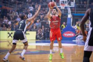 Neramiame Belgrado derbyje „Crvena zvezda“ įveikė „Partizan“ krepšininkus